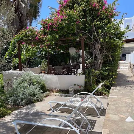 Maria's Garden Apartment